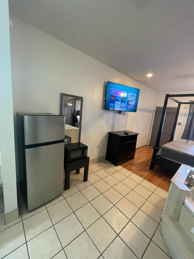 Best Budget Inn Bastrop Exterior photo